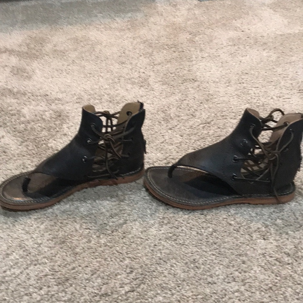 Baske boot sandal